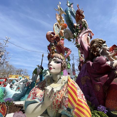 Es La Mañana de Fin de Semana: Valencia en Fallas, con recuerdo especial a los afectados por la DANA