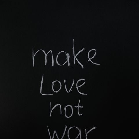 Why narcissists do not like peace