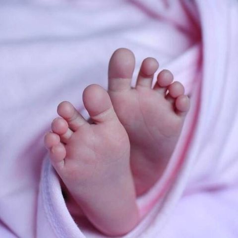 अमान्य विवाह से जन्म लेने वाले बच्चे के हक में सुप्रीम कोर्ट - Supreme court in favor of illegitimate child (Duniya Mere Aage, 04 Sept 2023)