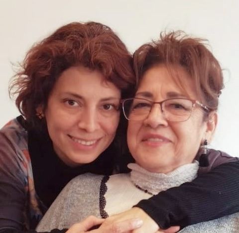 T1 E6 Dos mujeres emigrantes que renacen: madre e hija
