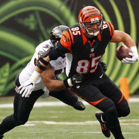 Locked on Bengals - 5/22/17 Should the Bengals extend Eifert or Burfict?