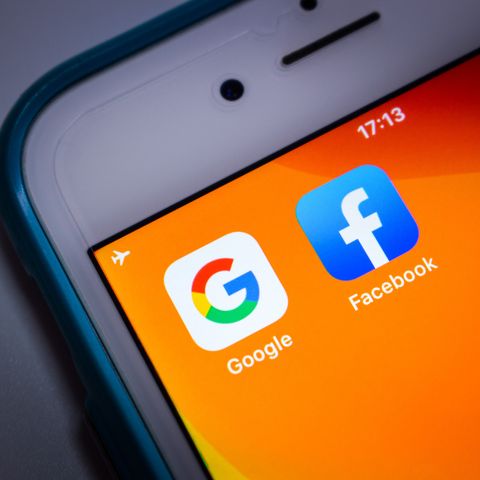 Google e Facebook multati in Francia per 238 milioni