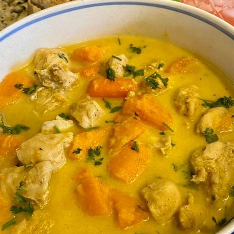 Tasty Thursday: Yellow Curry Chicken