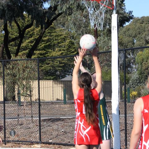 North Central Netball's Jenna Allen chats with Rikki Lambert on the Flow Friday Sports Show
