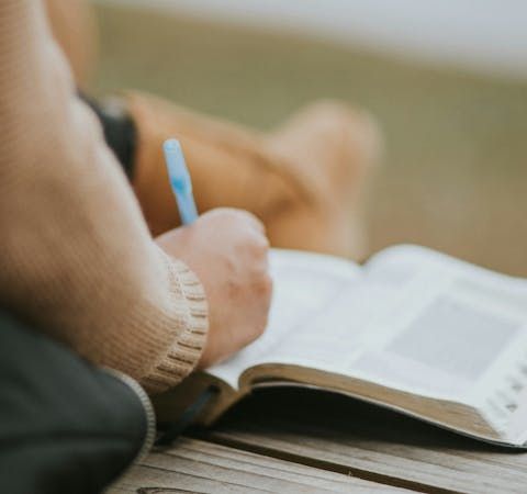 How to Find the Meaning of a Bible Verse