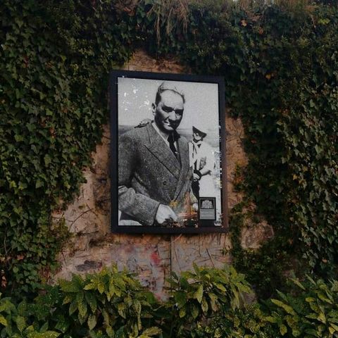 Mustafa Kemal Atatürk - Yıkık Bir Ülke