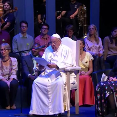 28/9 Paus Franciscus ontmoet studenten aan de Université Catholique de Louvain in Louvain-la-Neuve