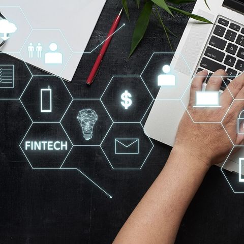 Fintech Reckoning: Will Incumbents Pick In-house AI over Startups?