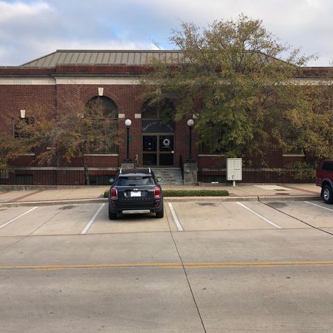 Bryan city council sells the downtown Federal Building to a local technology company