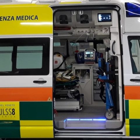 Anziano investito da un’auto: trasportato in elicottero in rianimazione a Vicenza