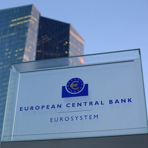 A vent’anni dall’Euro, la resilienza della moneta unica