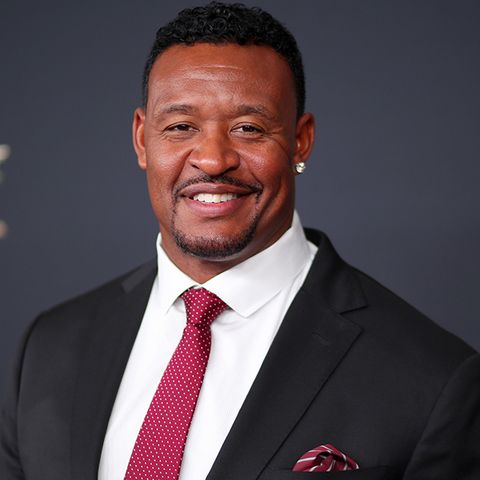 Willie McGinest Has Unique Theory On Rob Gronkowski's NFL Future