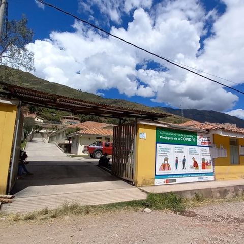 📻👩🏻‍⚕️ Presentación de la nueva gerente del centro de salud de Limatambo, la obstetra Emma Nadia Luna Rozas