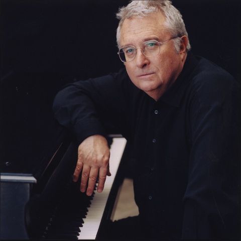 Randy Newman. Il ritratto di uno dei maggiori songwriters contemporanei americani, con un repertorio che offre la sua visione della società.