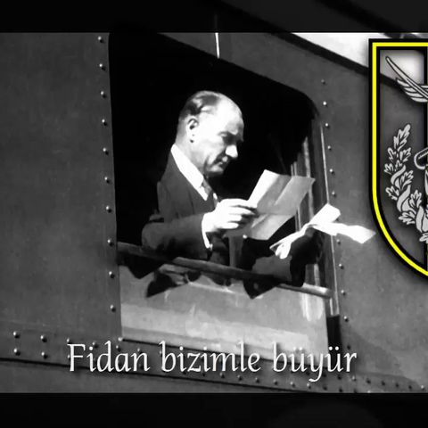 TSK Armoni Mızıkası "Biz Atatürk Gençleriyiz"