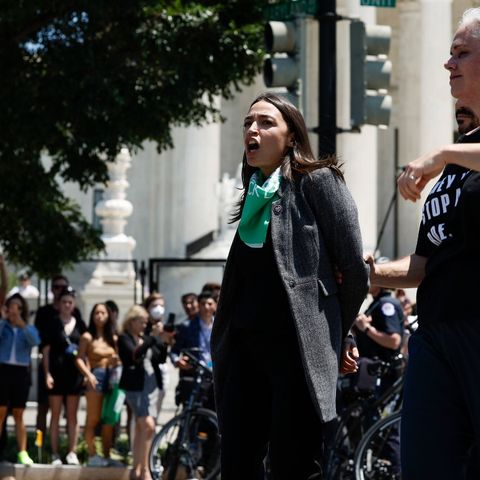 AOC says That Capitol Police let J6 protestors into the Capitol building