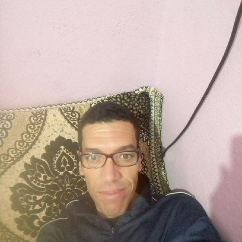 بث