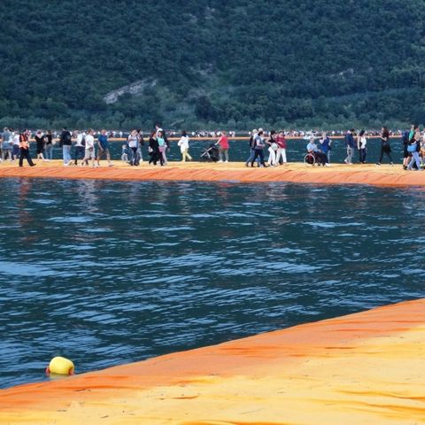 Il Floating Piers. Chi Viene ?