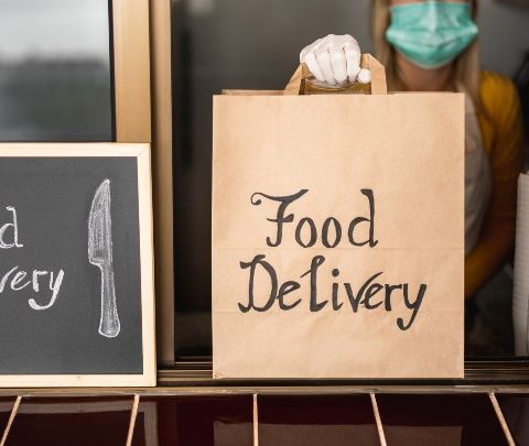 La livraison de repas pour les restaurateurs : est-ce une solution durable ?