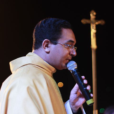 Pregação do padre Osvaldo Lopes na missa de DOMINGO DE PÁSCOA