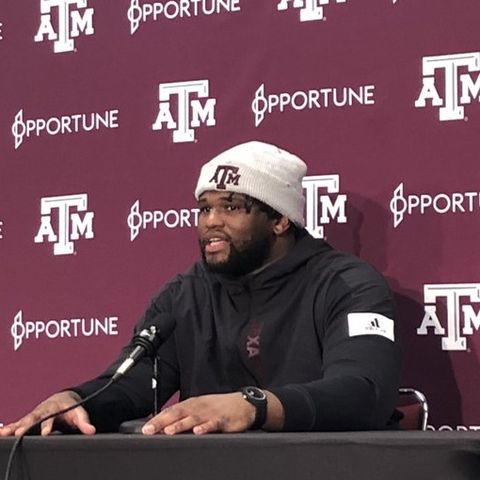 Aggie DL Jayden Peevy