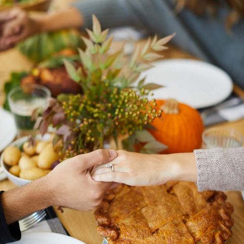 Leading Thanksgiving Devotions with Your Family