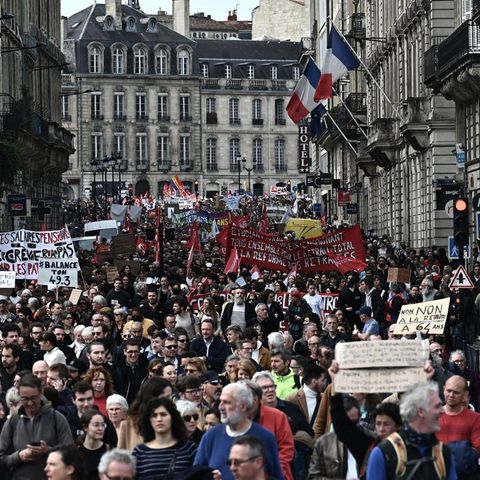 France Protests The New World Order Agenda | Conspiracy Podcasts