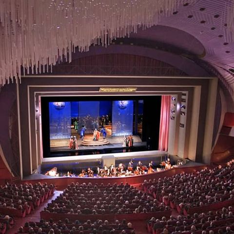 Il teatro Regio di Torino: la storia di un luogo che incarna la storia stessa della città