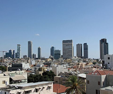 Drone Houti esplode nel centro di Tel Aviv. Il sindaco: “Stato di massima allerta”