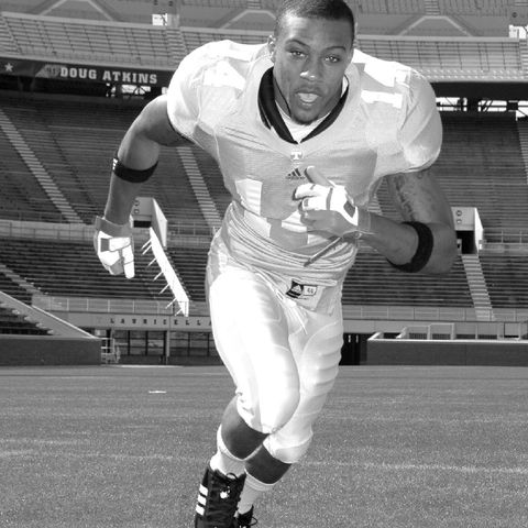 Episode 405 - One Of The Tennessee Greats - Eric Berry Is Going To The College Football Hall Of Fame