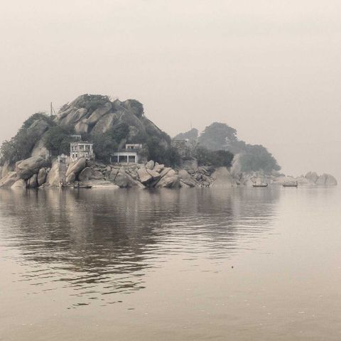 #6 - Il Gange sofferente visto dagli occhi del fotografo Di Sturco (Apericulture di Margaux Coulon)