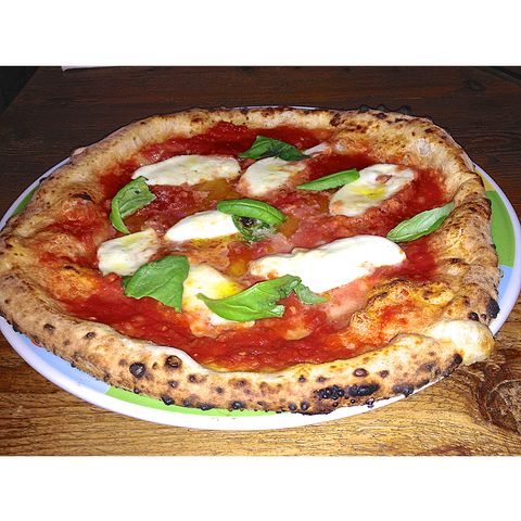 Pizza napoletana (Campania)