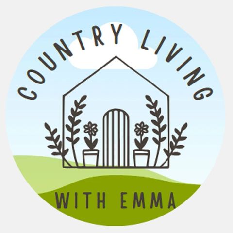 Episode 35 -- Emma Goes Off-Grid & Not By Choice