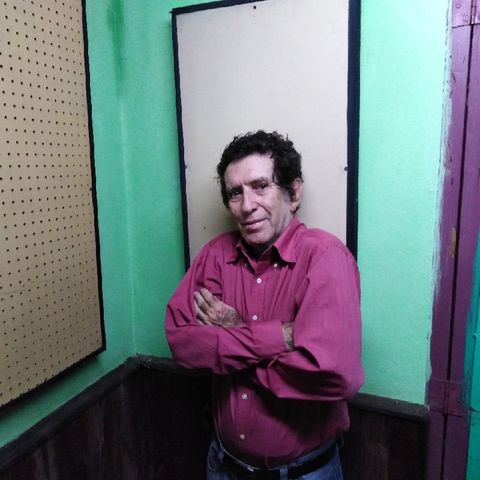 El popular comediante Spina se presentará en el Cabaret Centro Cuba de Placetas...