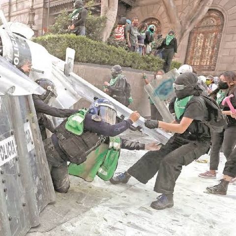 Feministas En La Peda