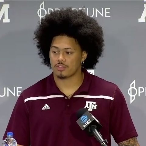 Aggie Linebacker Anthony Hines III