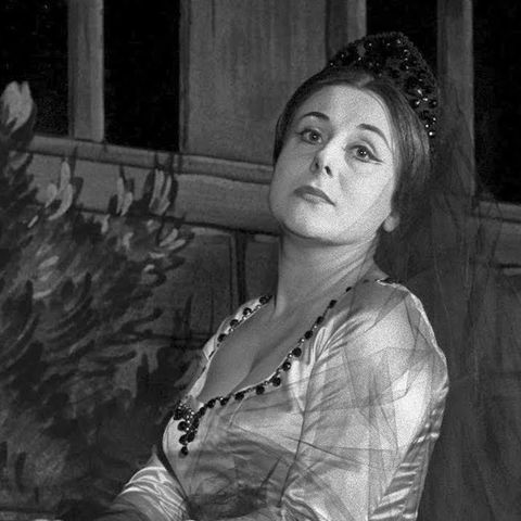 La Mattina all'Opera buongiorno con .. Antonietta Stella