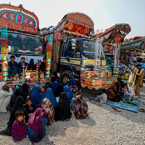 L’ingombrante presenza afgana in Pakistan risolta con l’espulsione?