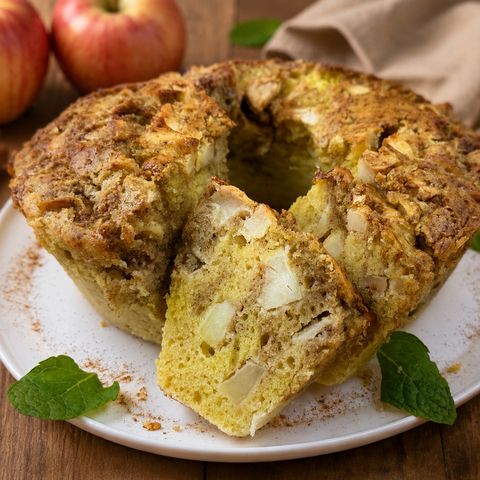Ciambellone di Mele e Cannella – Soffice e Profumato
