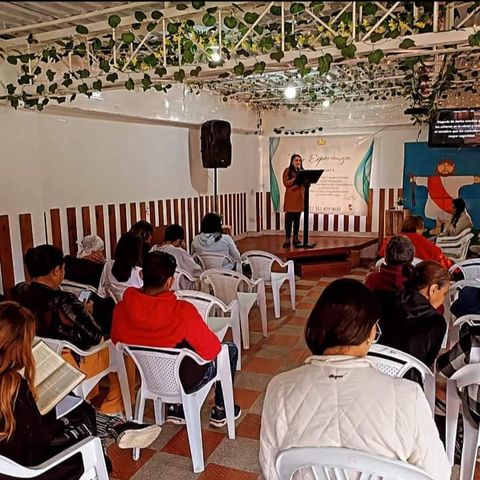 El mover del Espiritu Santo através de la Alabanza- Leydi Sierra |  23 de Junio del 2024 | Predicas Cristianas 2024