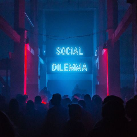 Buruleando S1-EP1: Social Dilemma