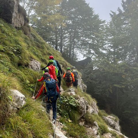 Escursionista perde i sensi sulla ferrata del Vajo Scuro. Soccorso in elicottero