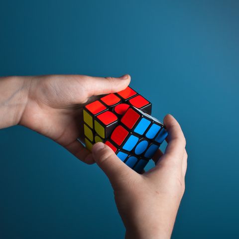 Risolvi il cubo di Rubik in 9 mosse!
