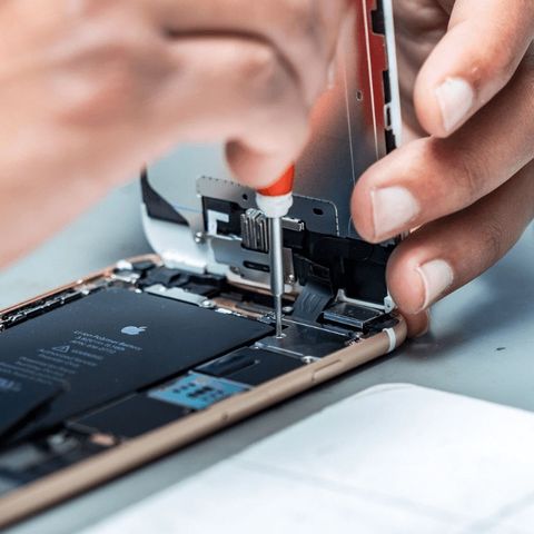 Key Things to Consider Before Getting your iPhone Screen Repaired