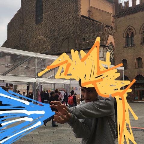 #bologna Goku in centro a Bologna