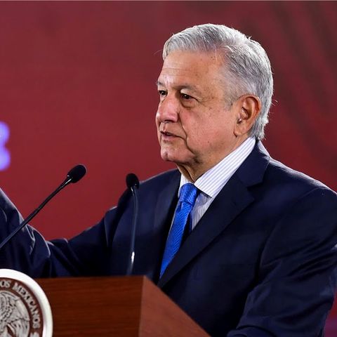 Presenta Andrés Manuel López Obrador Plan de Negocios de Pemex