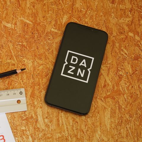Dazn offre un mese gratis dopo il blackout di giovedì