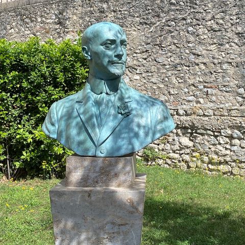 06. BUSTO DI GABRIELE D'ANNUNZIO di Gabriele Vicari