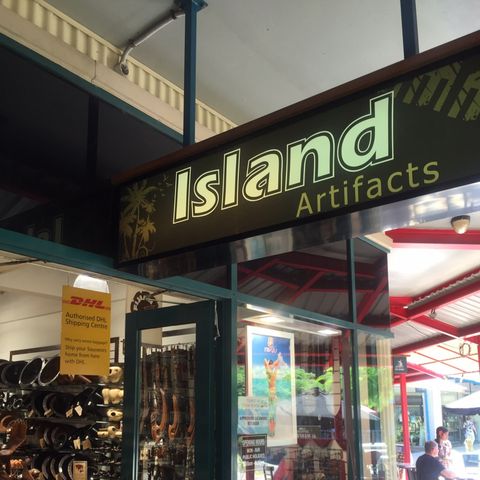 Around the World Fiji: Island Artifacts Shop @ Port Denarau
