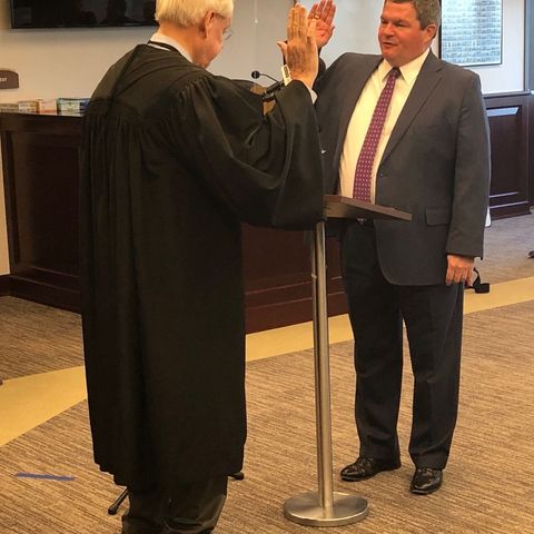 David Hilburn sworn in as 361st district court judge